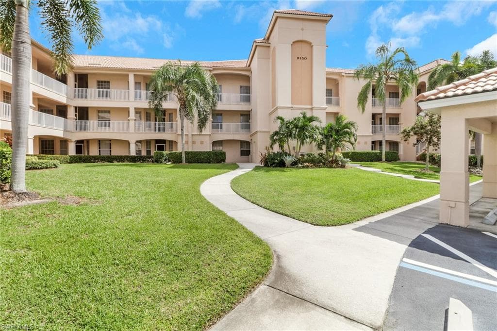 9150 Southmont CV 210 FORT MYERS, FL 33908