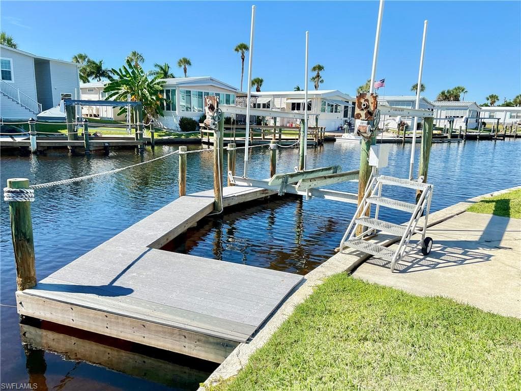 17680 Bryan CT FORT MYERS BEACH, FL 33931