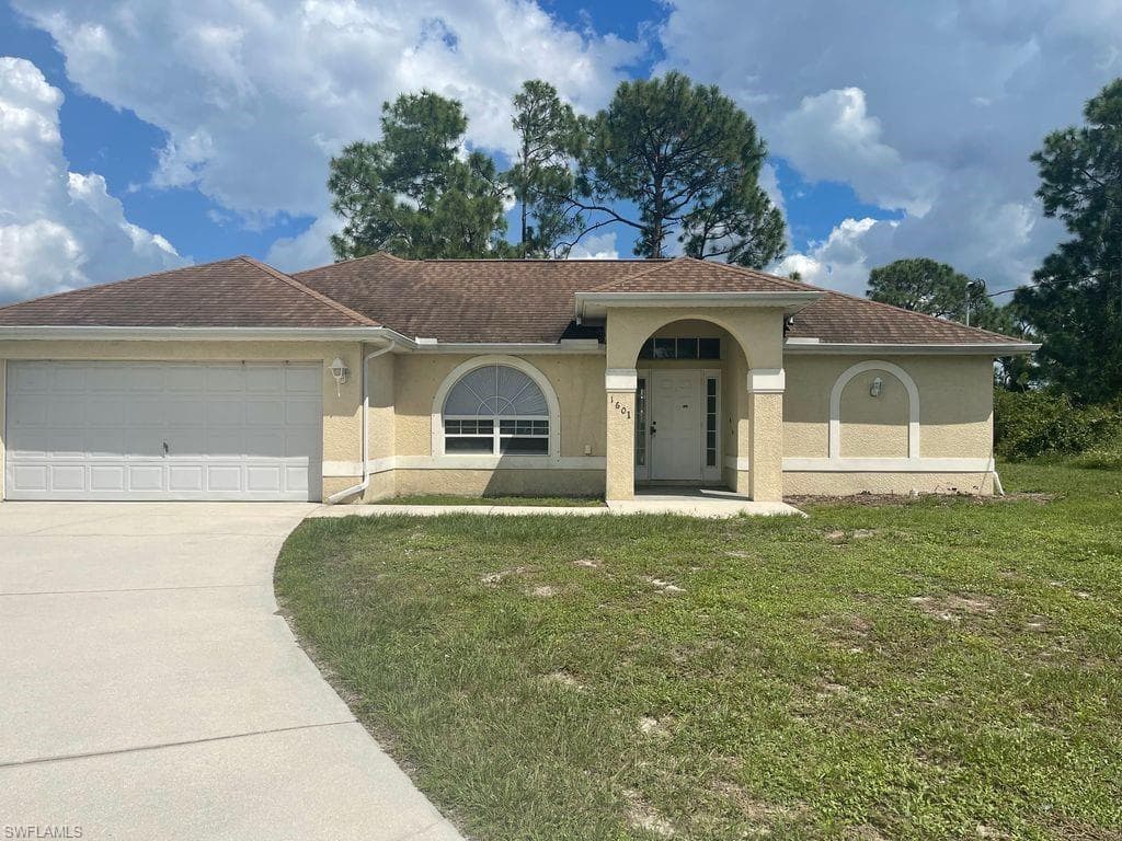 1601 Flora AVE S LEHIGH ACRES, FL 33976