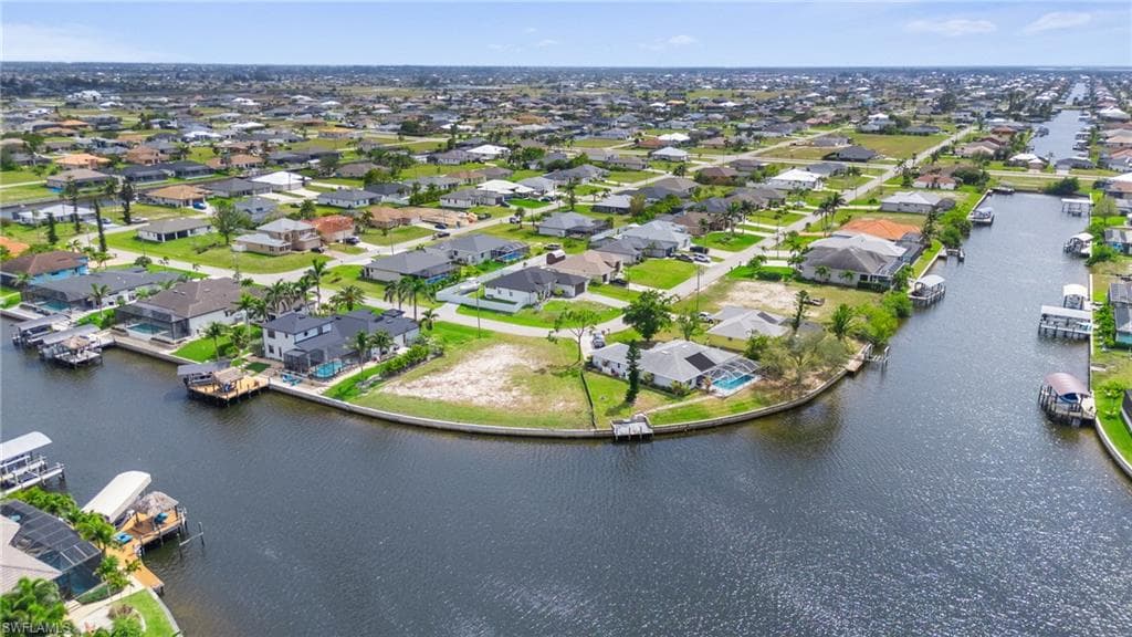3713 NW 14th ST CAPE CORAL, FL 33993