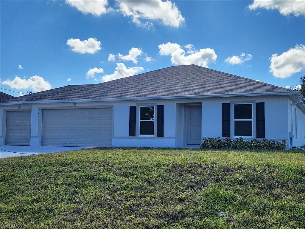 2719 71st ST W LEHIGH ACRES, FL 33971