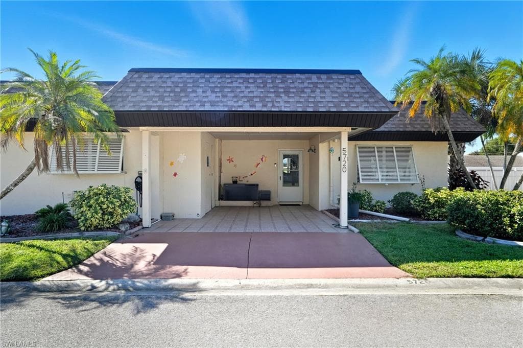 5720 Bass CIR FORT MYERS, FL 33919
