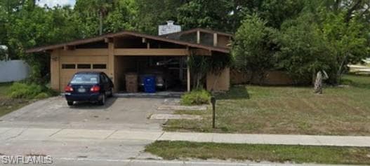 1000 Leeland Heights BLVD E LEHIGH ACRES, FL 33936