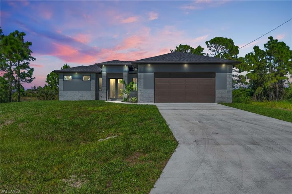 849 Bently ST E LEHIGH ACRES, FL 33974