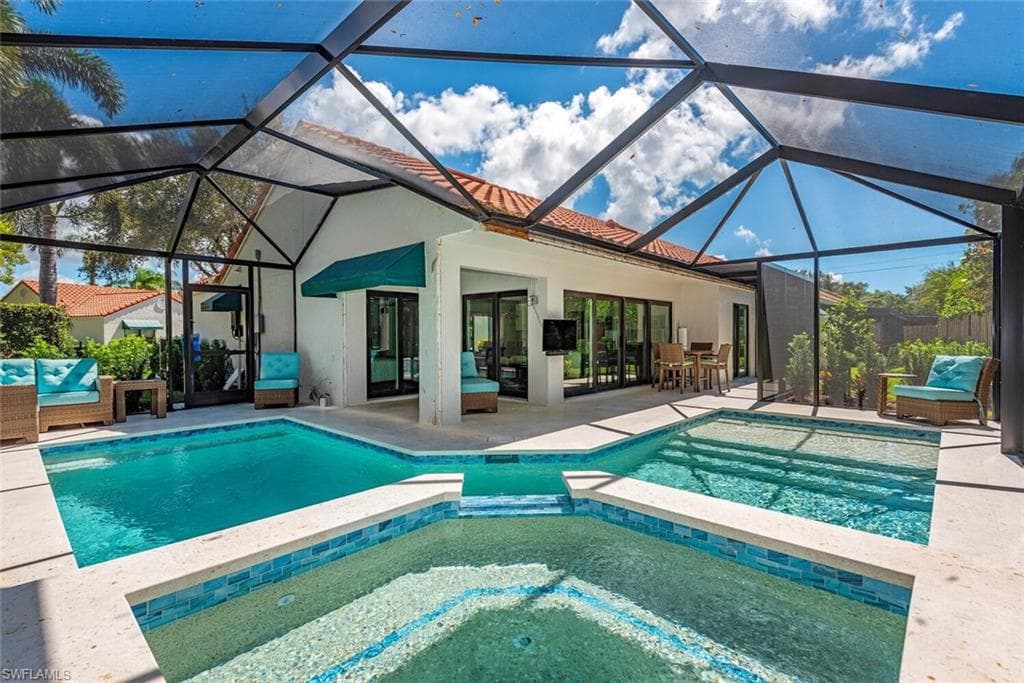 748 Reef Point CIR NAPLES, FL 34108