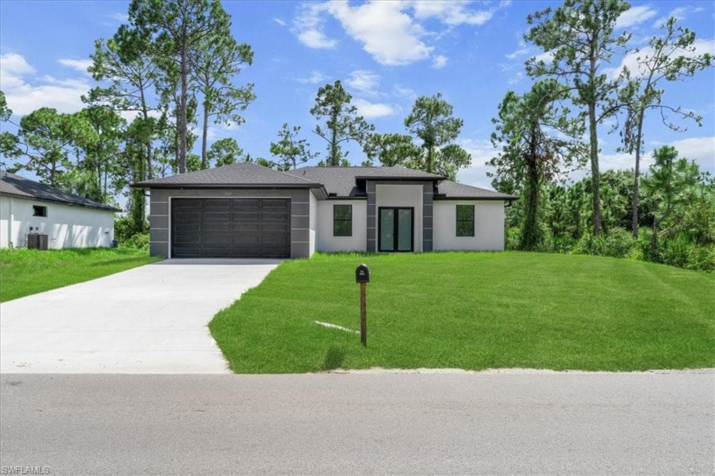 3315 67th ST W LEHIGH ACRES, FL 33971