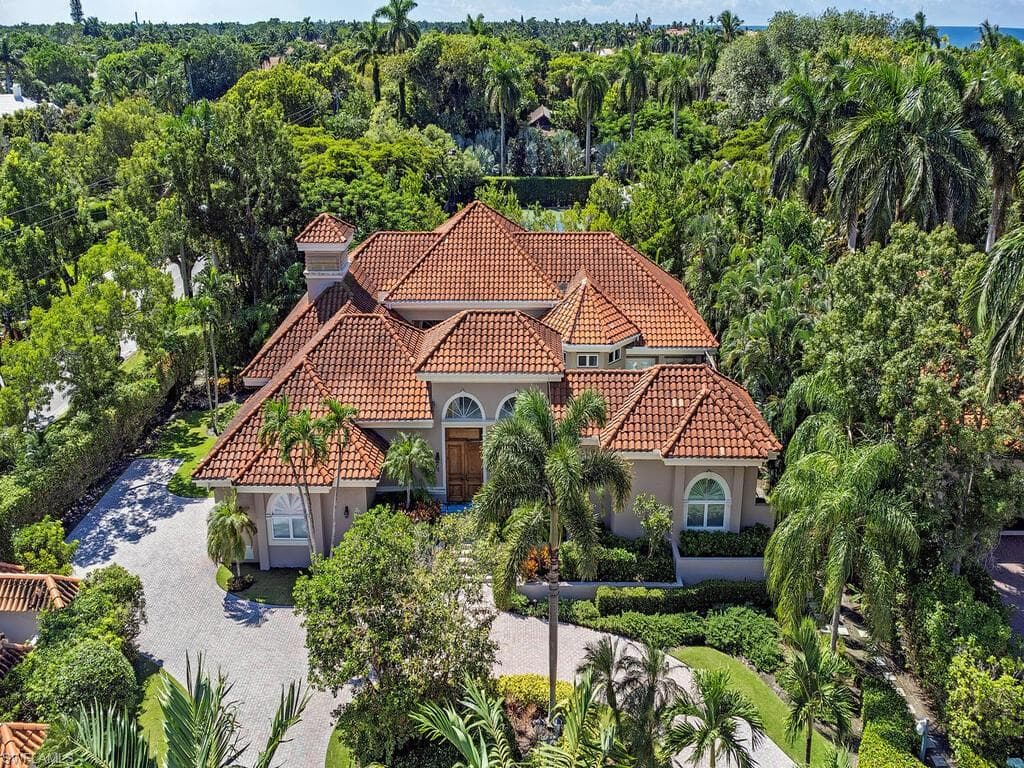 2080 Gordon DR NAPLES, FL 34102