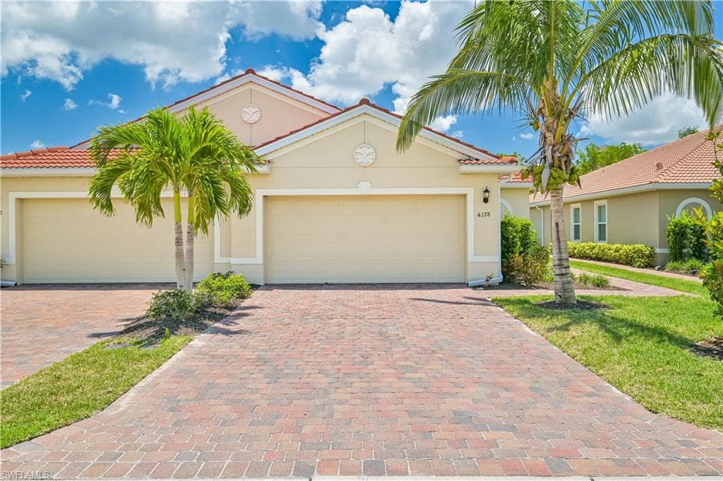 4278 Dutchess Park RD FORT MYERS, FL 33916