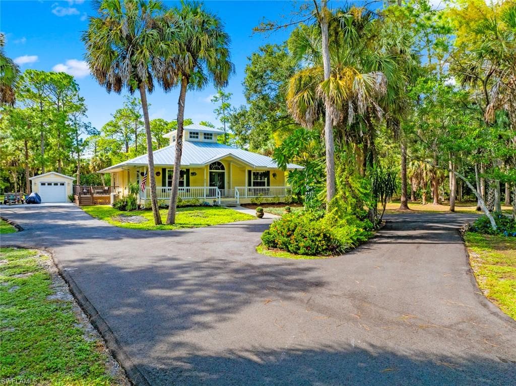 611 8th ST SE NAPLES, FL 34117