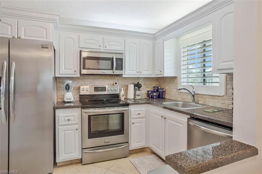 4318 27th CT SW 101 NAPLES, FL 34116