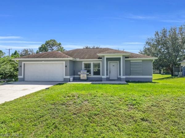 3203 38th ST W LEHIGH ACRES, FL 33971