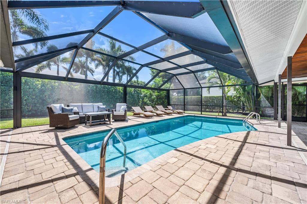 718 Old Trail DR NAPLES, FL 34103