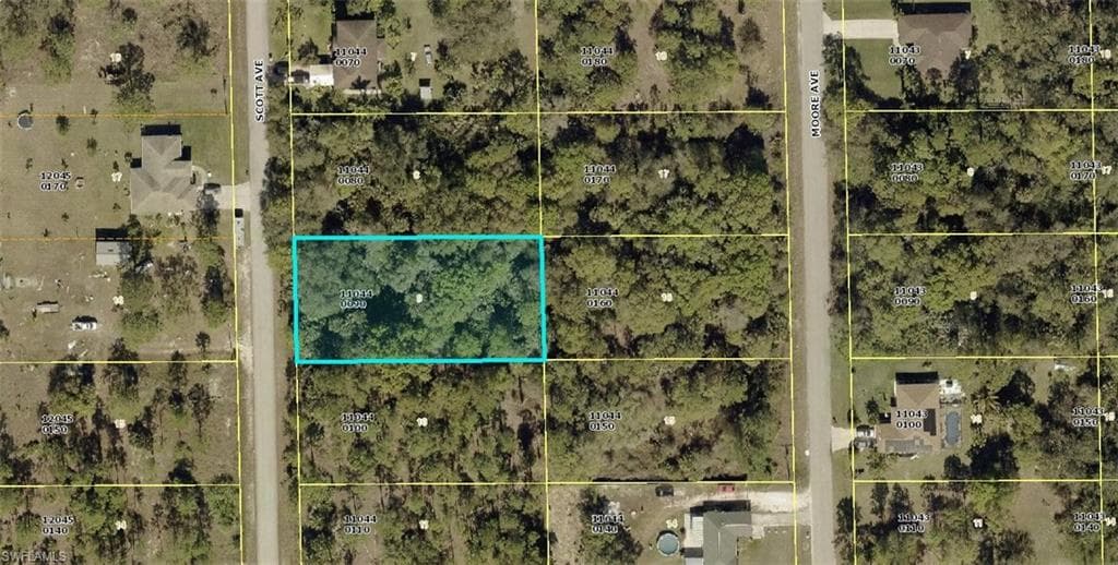 706 Scott AVE LEHIGH ACRES, FL 33972