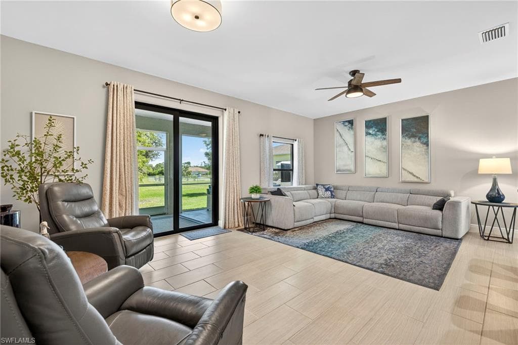 1823 NW 28th PL CAPE CORAL, FL 33993