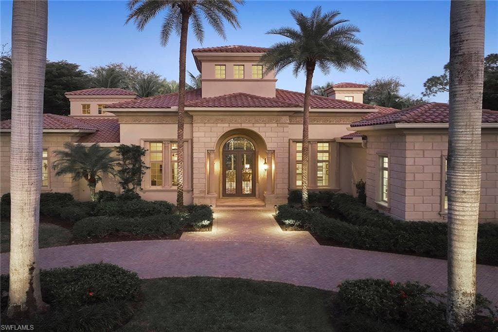 2944 Bellflower LN NAPLES, FL 34105