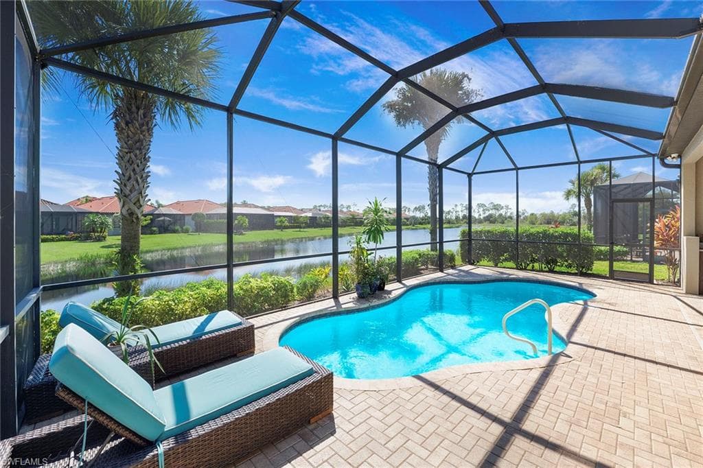 1594 Parnell CT NAPLES, FL 34113