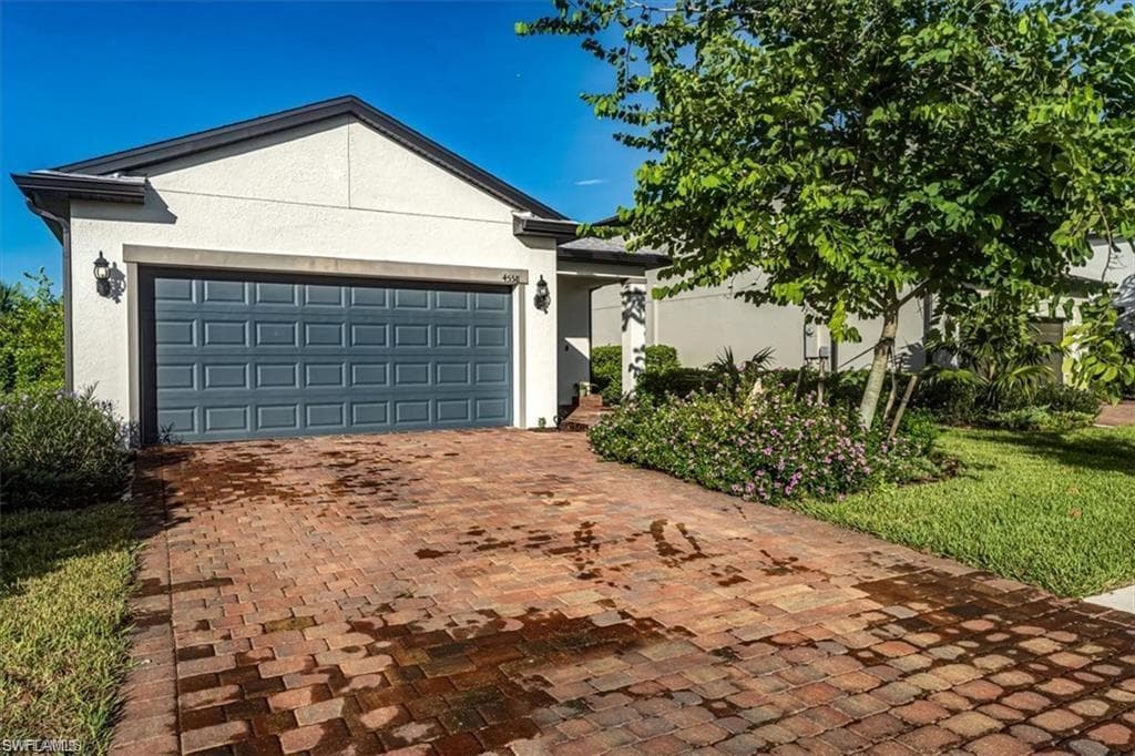 4558 Lamaida LN AVE MARIA, FL 34142