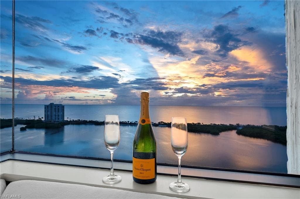 5555 Heron Point DR 2101 NAPLES, FL 34108