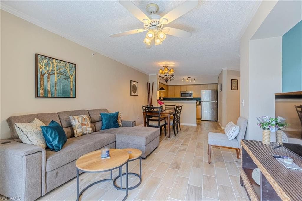 8754 River Homes LN 8105 BONITA SPRINGS, FL 34135