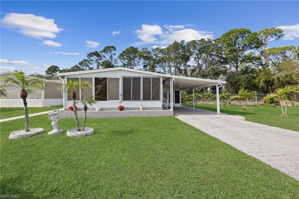 349 Shrub LN S NORTH FORT MYERS, FL 33917