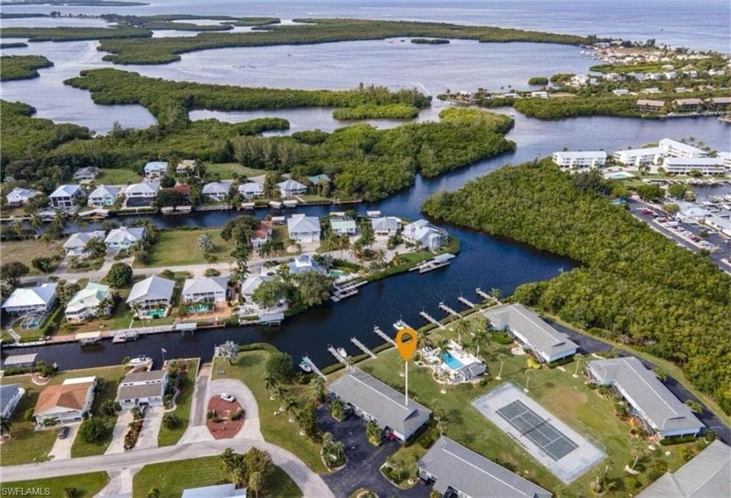 16373 Boyce DR 104 BOKEELIA, FL 33922