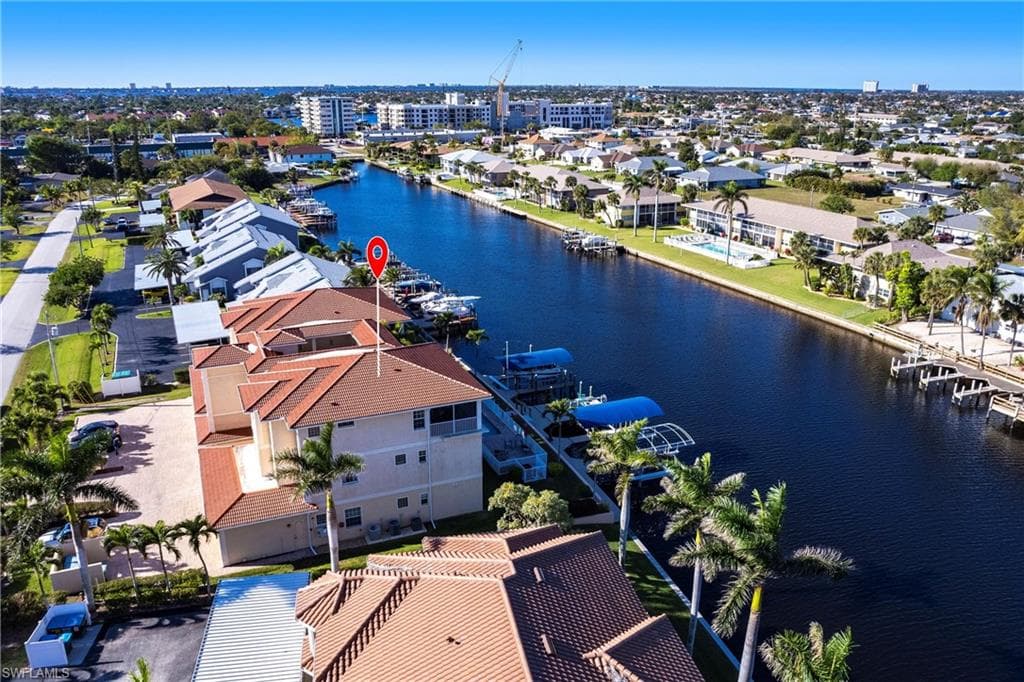 4610 SE 5th PL 302 CAPE CORAL, FL 33904