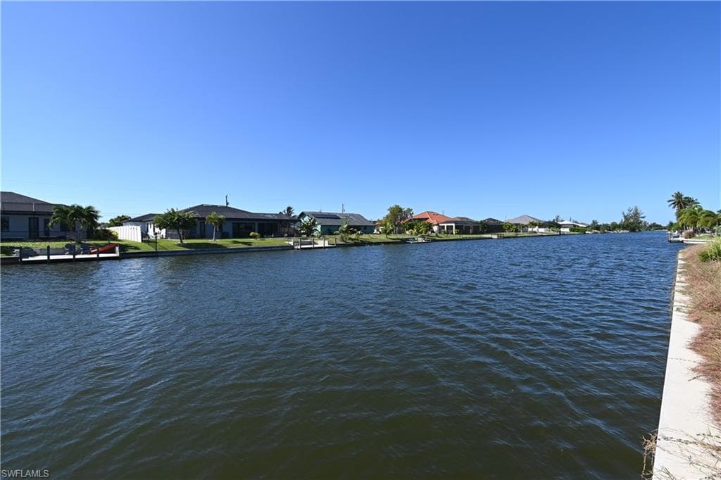 216 SW 20th ST CAPE CORAL, FL 33991