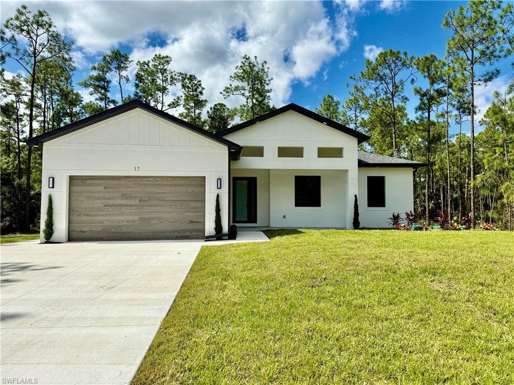 17 Wellington AVE LEHIGH ACRES, FL 33936