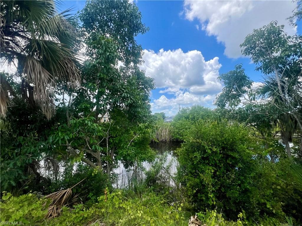 530 NW 18th PL CAPE CORAL, FL 33993