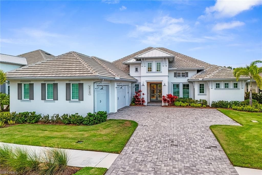 8829 Paradera CT NAPLES, FL 34112