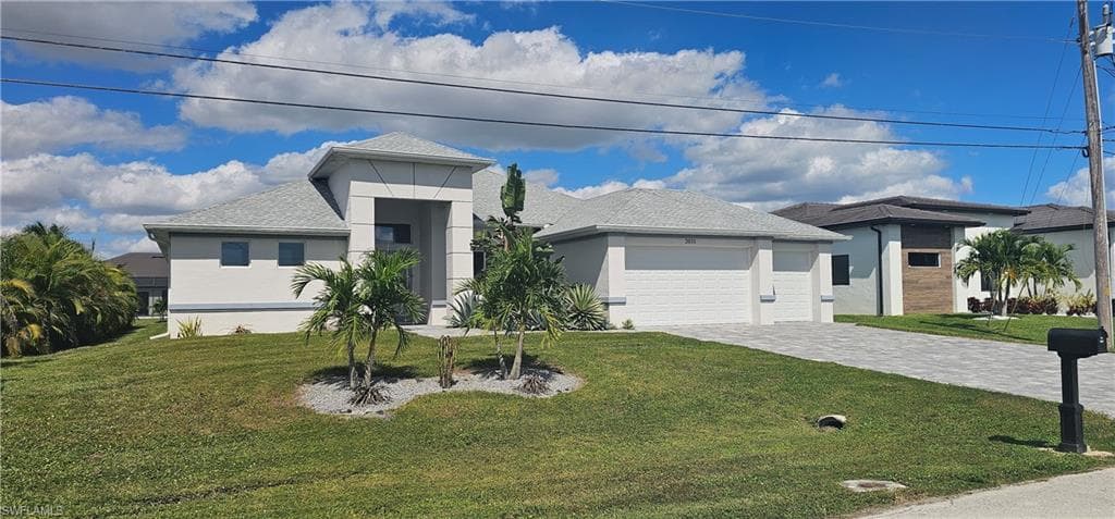 2033 SW 31st TER CAPE CORAL, FL 33914