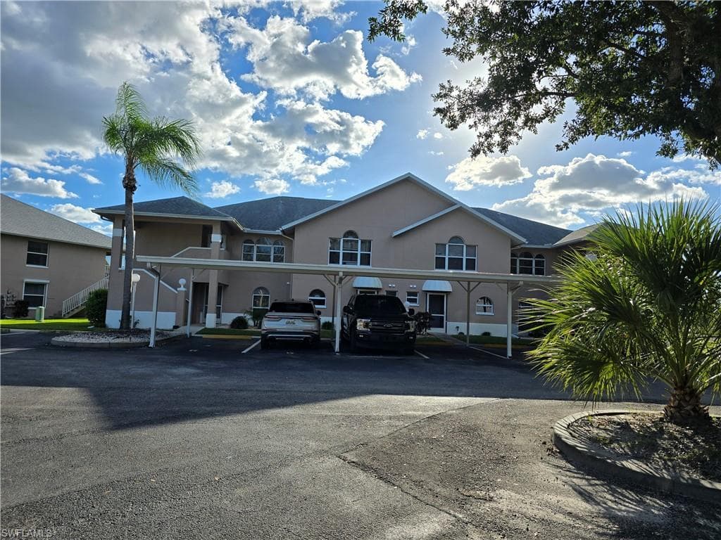 20 Cosmopolitan DR 5 LEHIGH ACRES, FL 33936