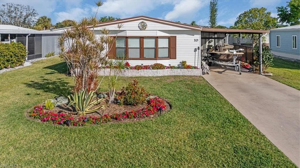 10 Lake Diane Dr NAPLES, FL 34114