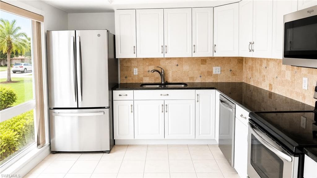 197 Harrison RD 3 NAPLES, FL 34112