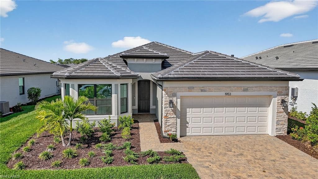 1953 Fresno AVE NAPLES, FL 34120