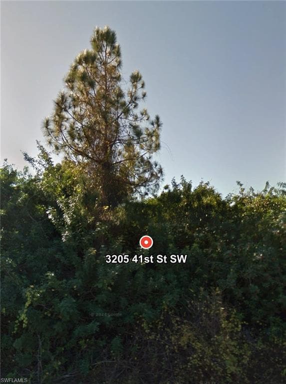 3205 41st ST SW LEHIGH ACRES, FL 33976