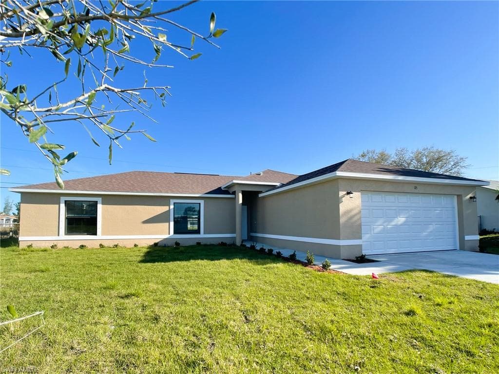 125 NE 7th TER CAPE CORAL, FL 33909