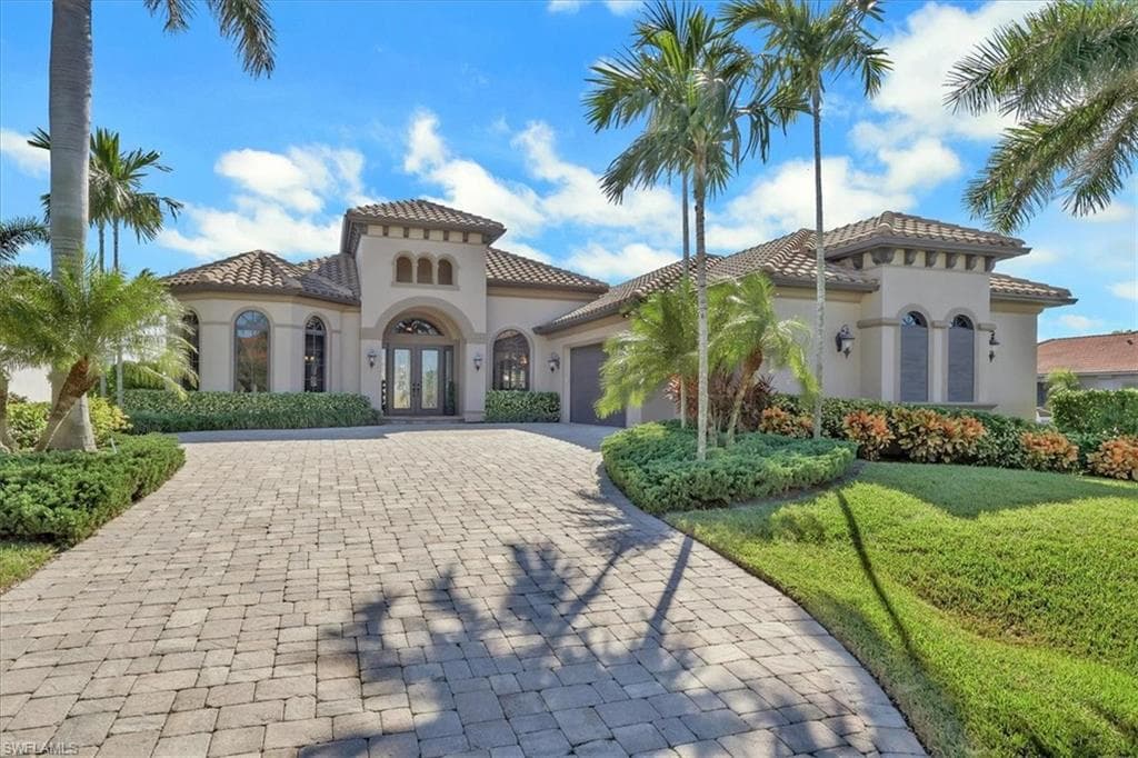 3526 19th AVE CAPE CORAL, FL 33904