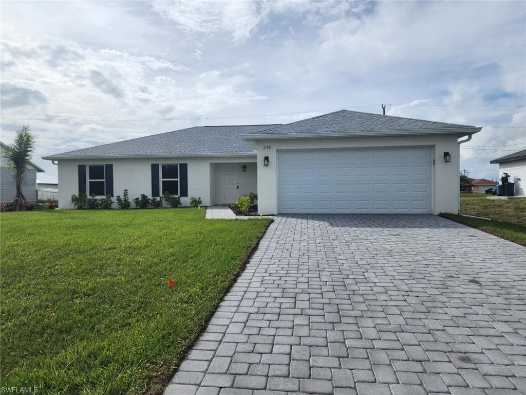 1152 1st PL CAPE CORAL, FL 33993