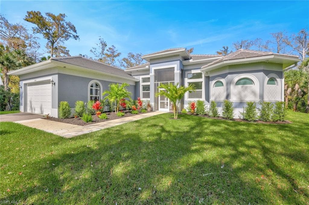 589 12th AVE NW NAPLES, FL 34120