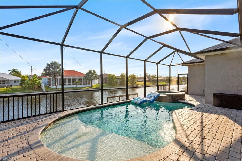 928 SW 36th TER CAPE CORAL, FL 33914