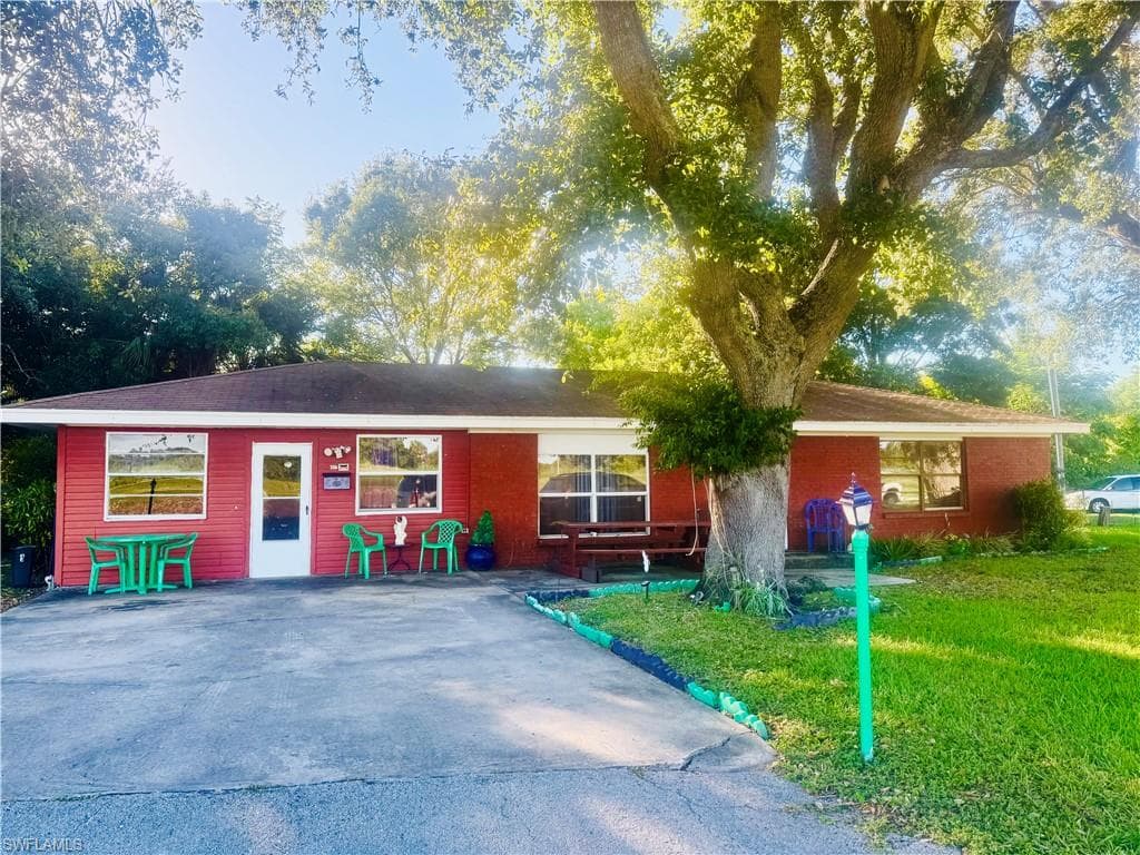 215 S San Diego ST CLEWISTON, FL 33440