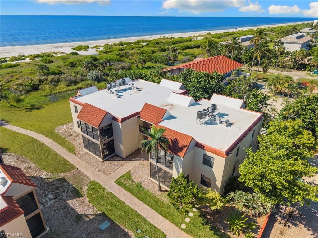 845 E Gulf DR 121 SANIBEL, FL 33957