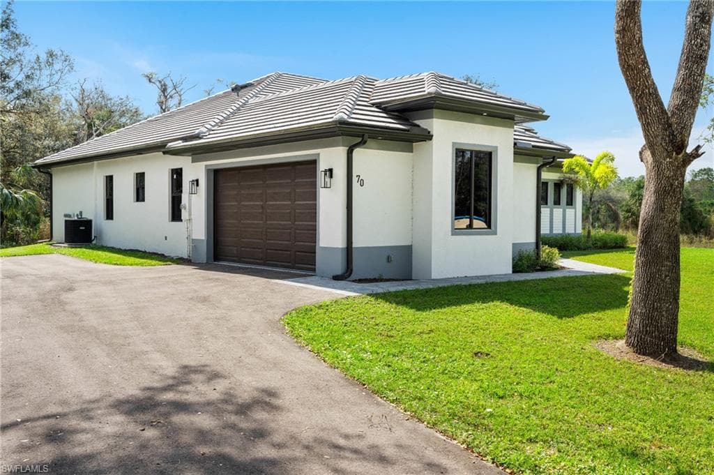 70 33rd AVE NW NAPLES, FL 34120