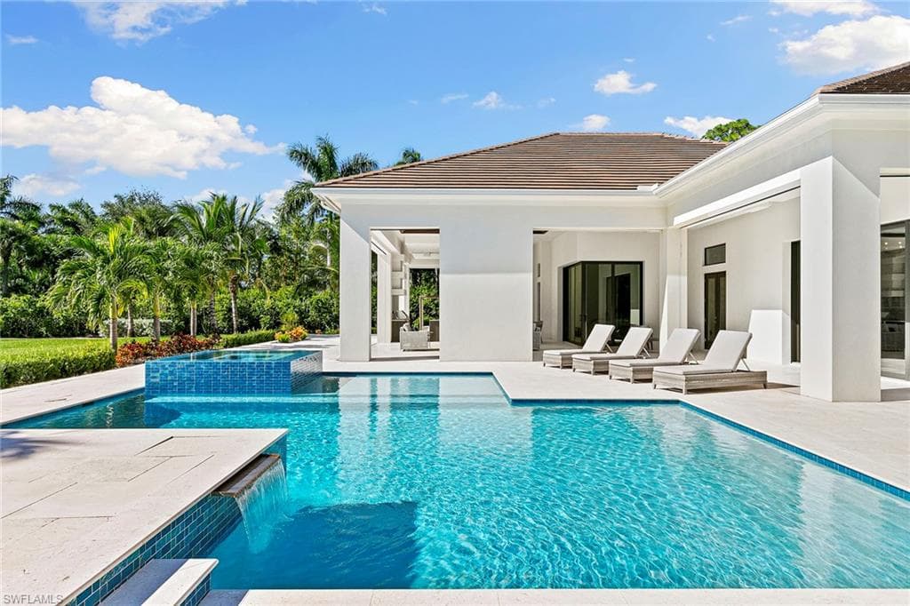 607 Myrtle RD NAPLES, FL 34108