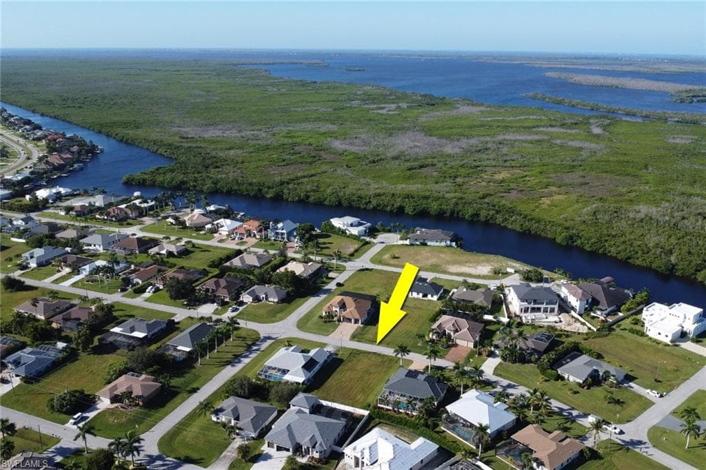 2713 SW 29th PL CAPE CORAL, FL 33914