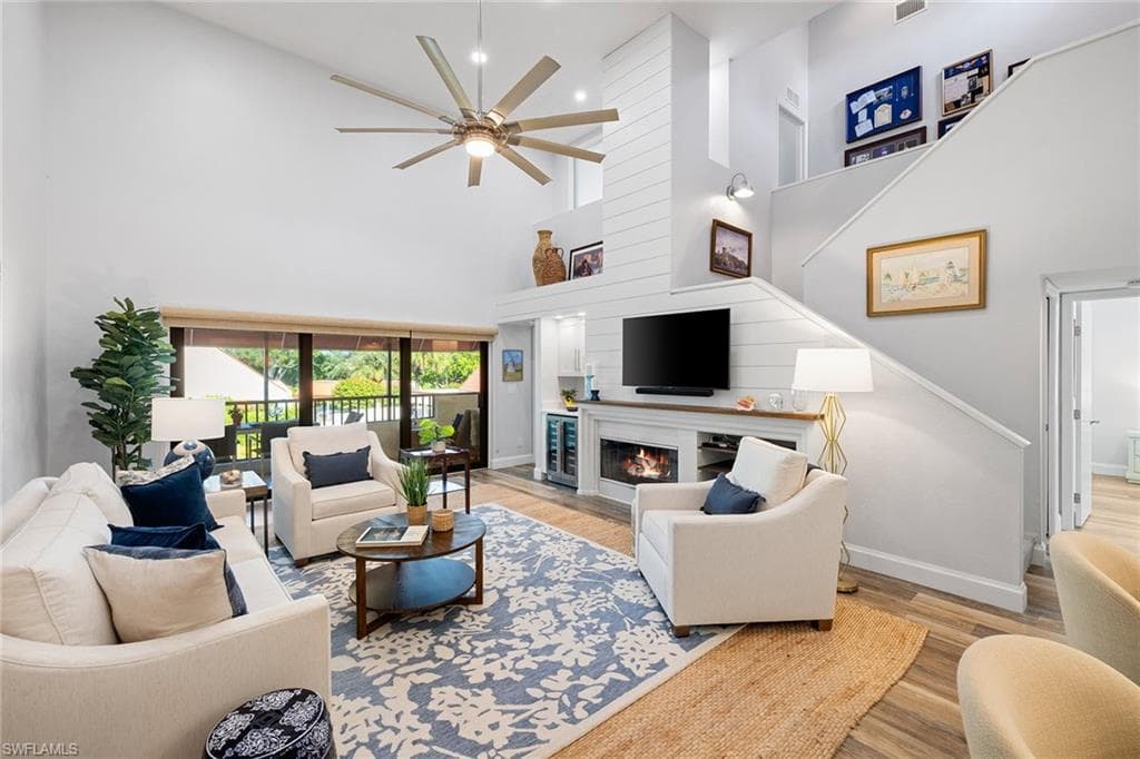 629 Serendipity DR 629 NAPLES, FL 34108