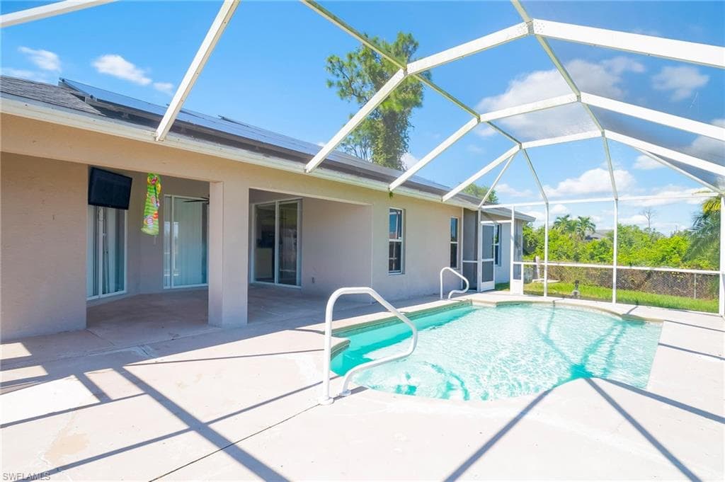 379 Charwood AVE S LEHIGH ACRES, FL 33974