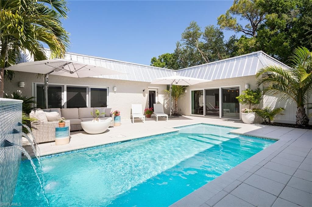 4830 West BLVD NAPLES, FL 34103