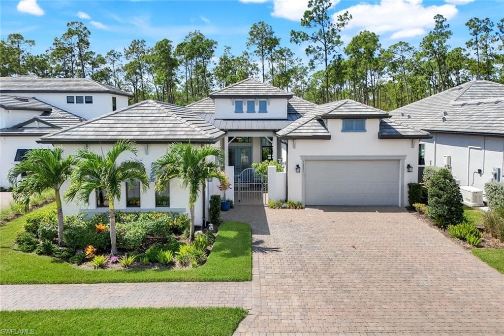 16221 Verilyn CIR NAPLES, FL 34110